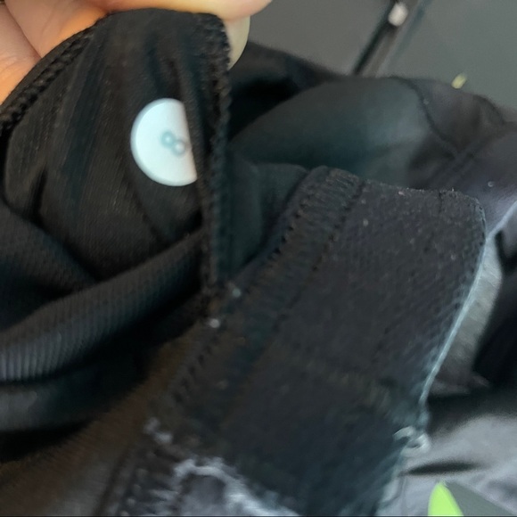 Lululemon Black Run On Active Tank Top - Picture 6 of 8